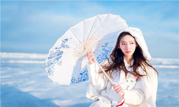昆明试管代怀生子多少钱一个？助孕之路的费用分析与方案选择